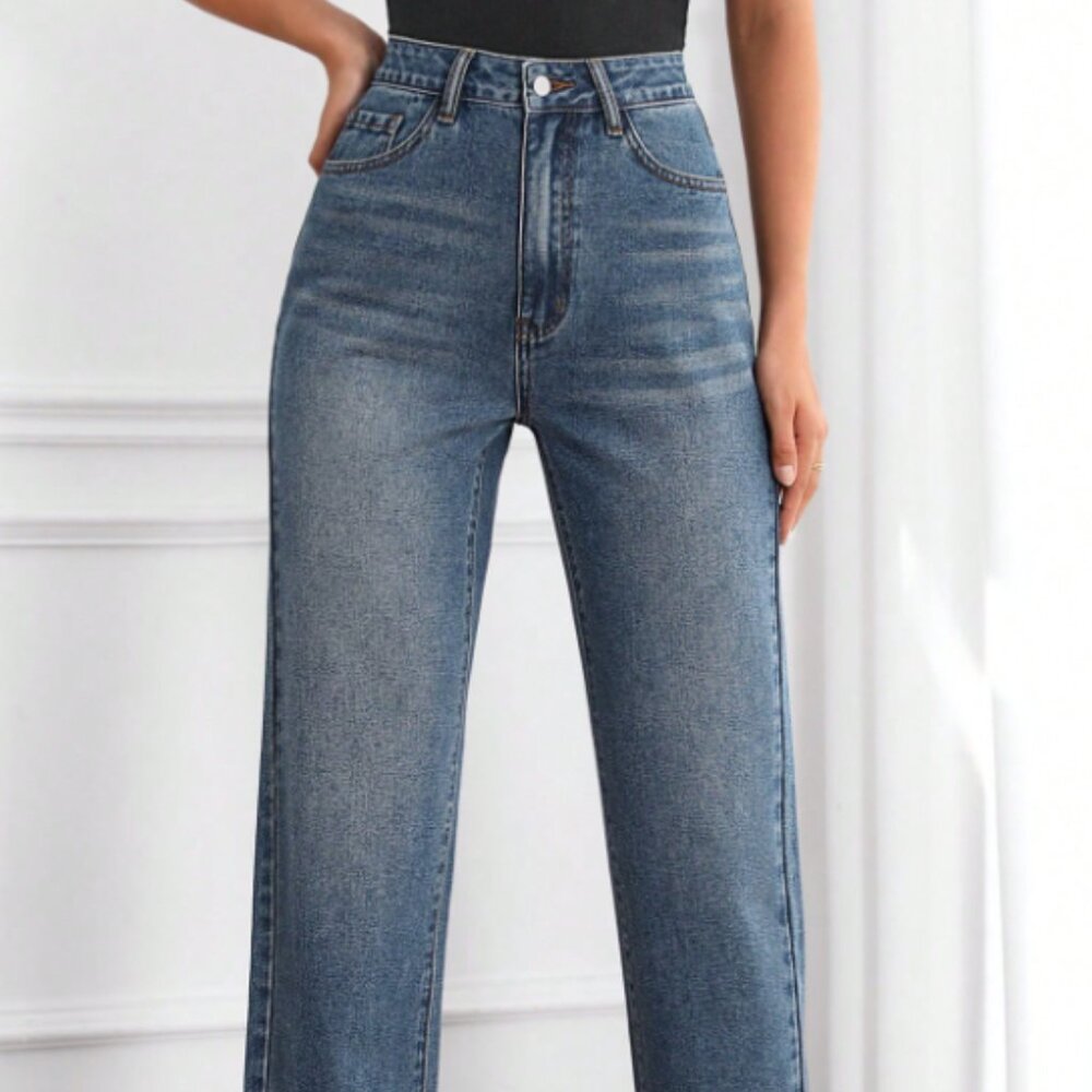 Mom Fit Straight Leg Denim Jeans | Medium Wash